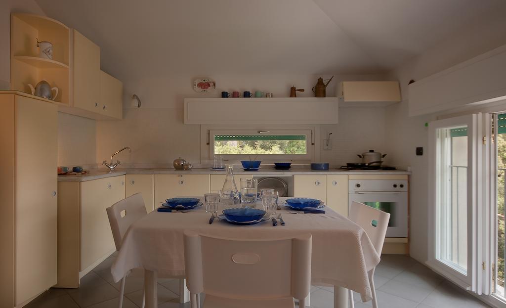 Maestrale 2 Apartment มารินา ดิ เปียตราซันตา ห้อง รูปภาพ